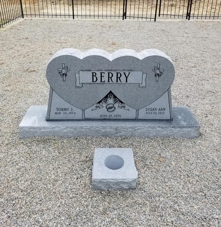 Snelgrove Memorials Headstone
